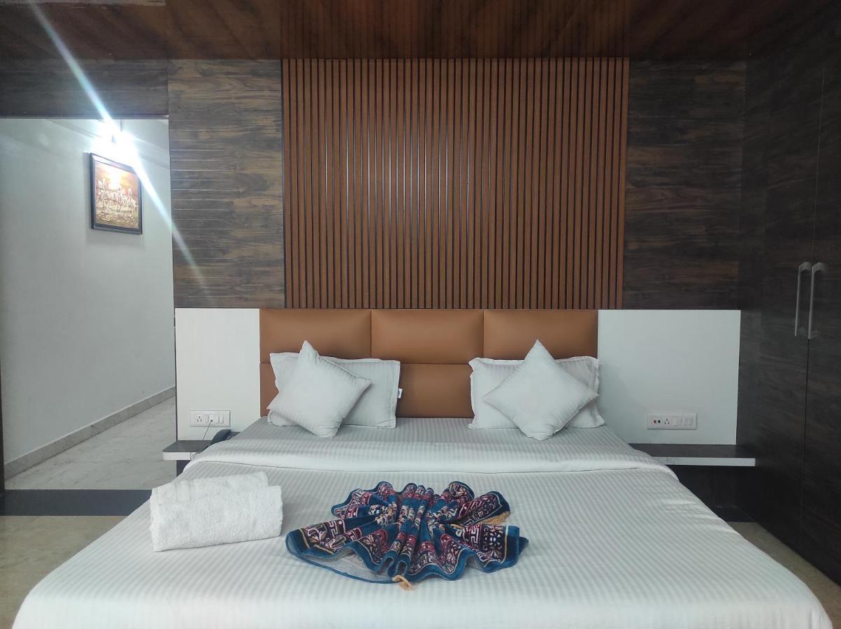 Hotel Sg Hub Tower Margherita Екстер'єр фото
